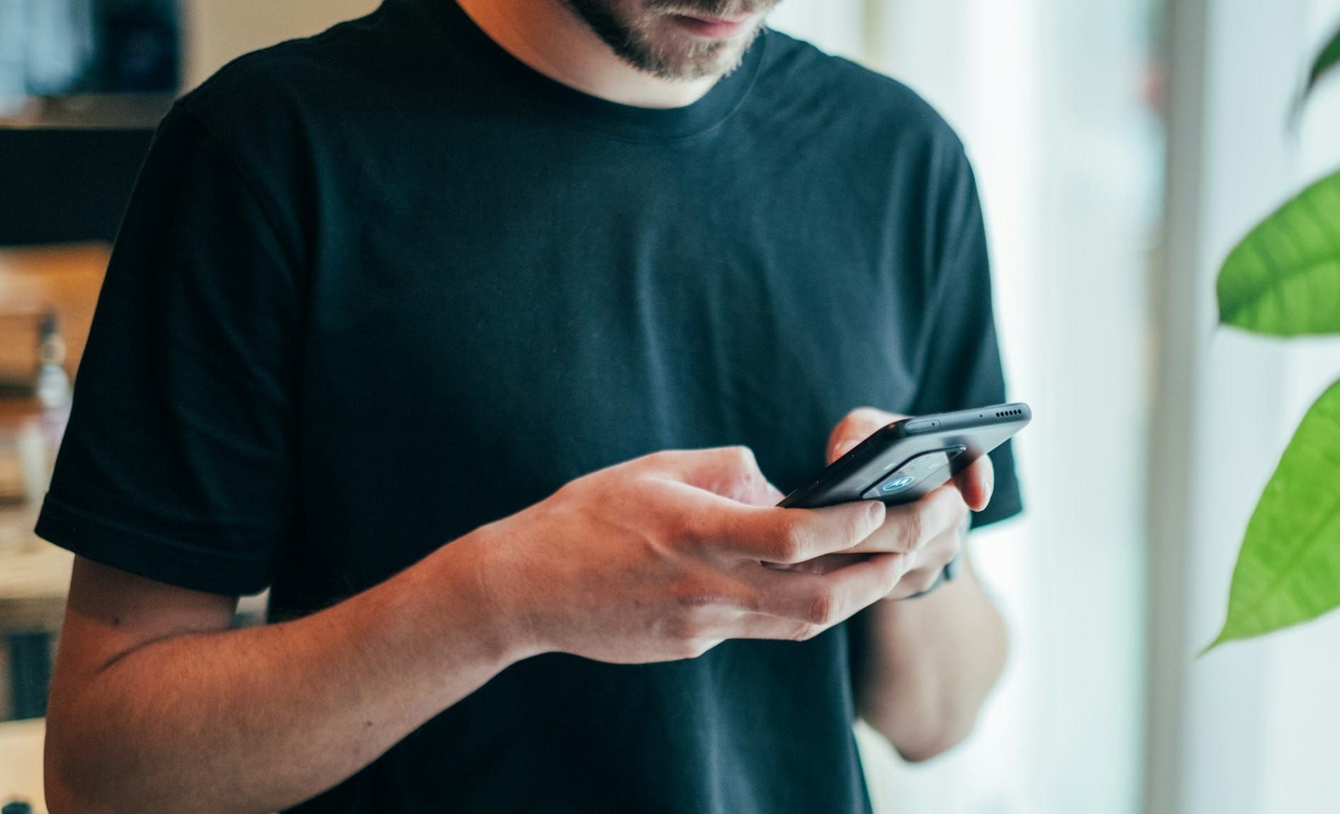 En Argentina, el 92% accede a contenido sexual a través del celular: los efectos de una inmediatez sin regulación