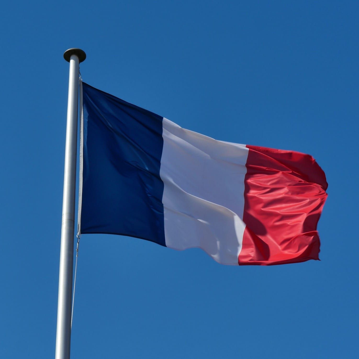 French social media bans for minors stalls, but EU-wide decisions don't