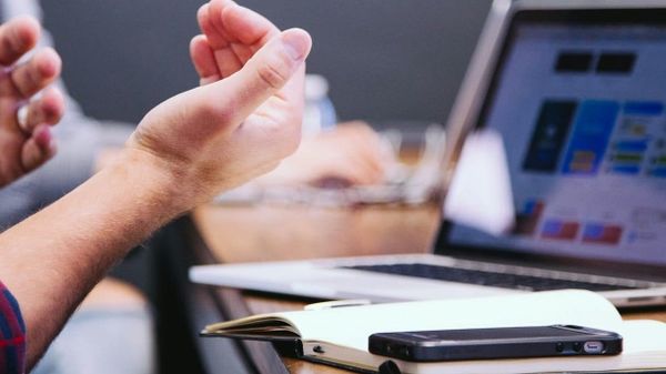 Developing Europeans’ digital skills: learning from the best