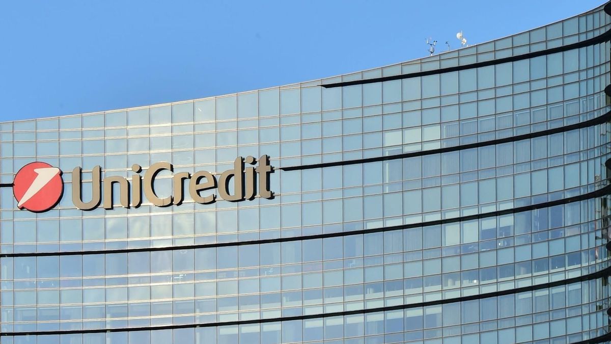 UniCredit mit Rekordgewinn – doch die Aktie rutscht ab