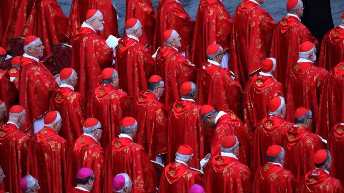 Habemus papam? Was hinter den Mauern der Sixtinischen Kapelle wirklich passiert