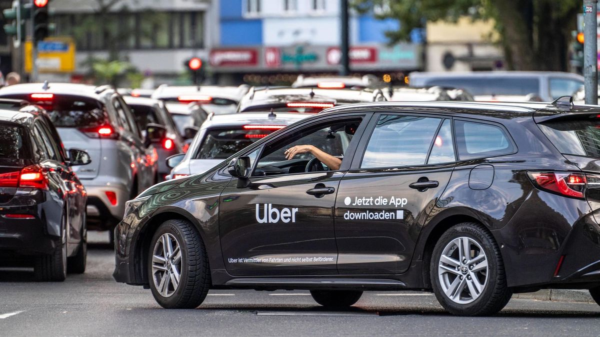 Uber startet Kurier-Offensive in deutschen Großstädten