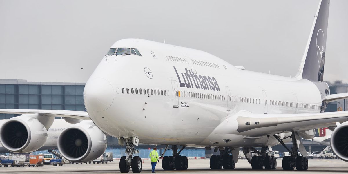 Lufthansa im Realitätstest: Allergikerprobleme und ein Promi-Sekt in der Economy