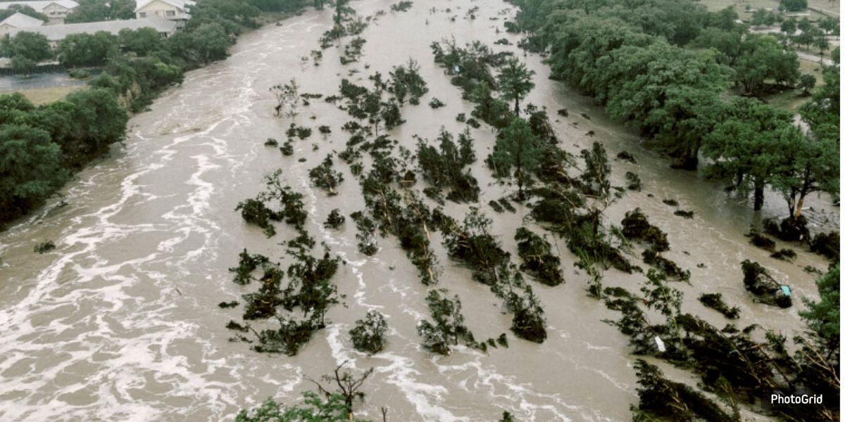 Katastrophenflut in Texas reißt mindestens 27 Menschen in den Tod