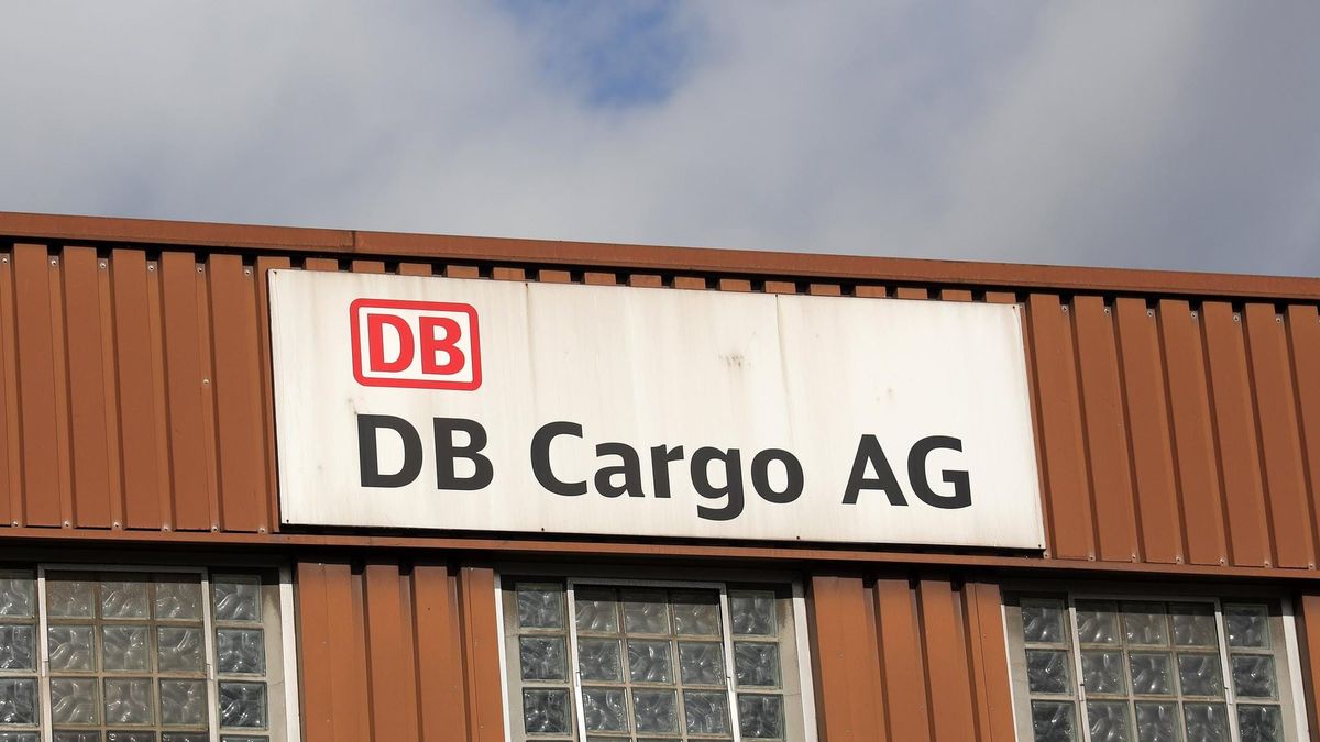 DB Cargo streicht Werkstätten: Sanierung auf Kosten der Belegschaft