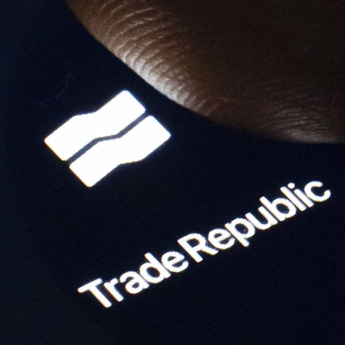 Fast 10.000 Euro zu viel: Steuerchaos bei Trade Republic