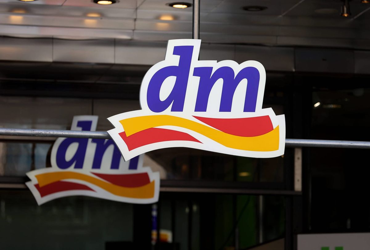 Medizin im Drogeriemarkt – dm testet Arztleistungen zwischen Shampoo und Kaugummi