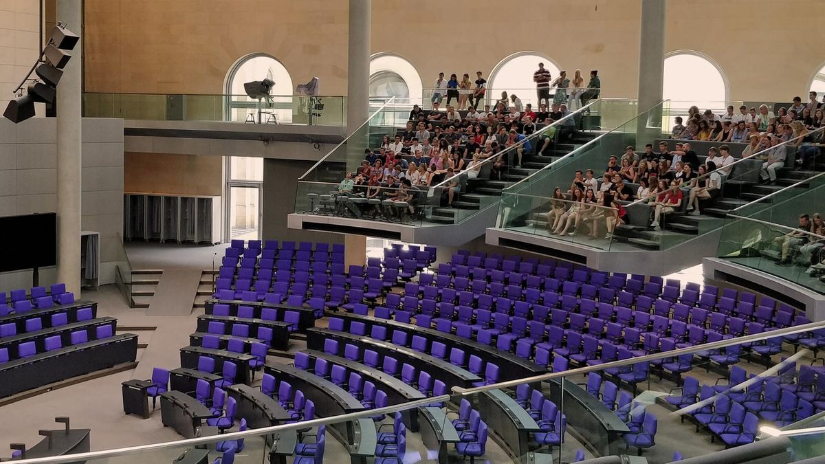 Bundestag verschärft Regeln – und die AfD tobt