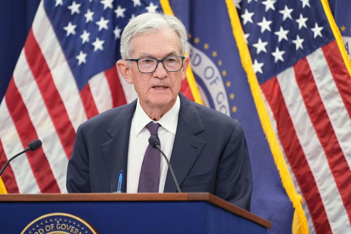 Fed lässt Trump abblitzen – Droht jetzt der totale Dollar-Kollaps?