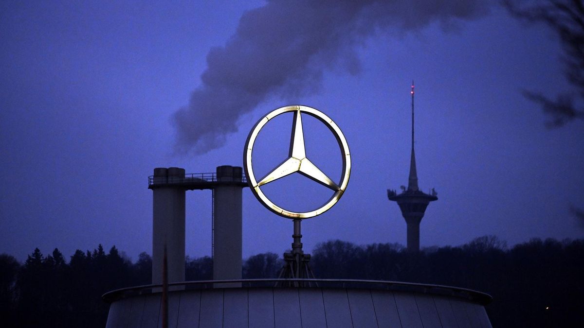 Gewinn halbiert! Mercedes-Benz stürzt ins Bodenlose – CEO ruft Alarmstufe Rot aus