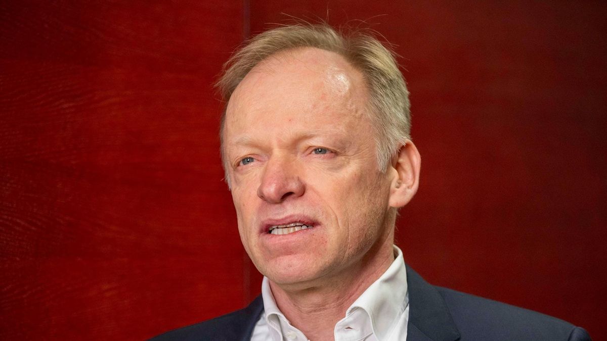 Kahlschlag-Plan für Deutschland: Wirtschaftsweiser fordert radikalen Stopp für Staatsdiener