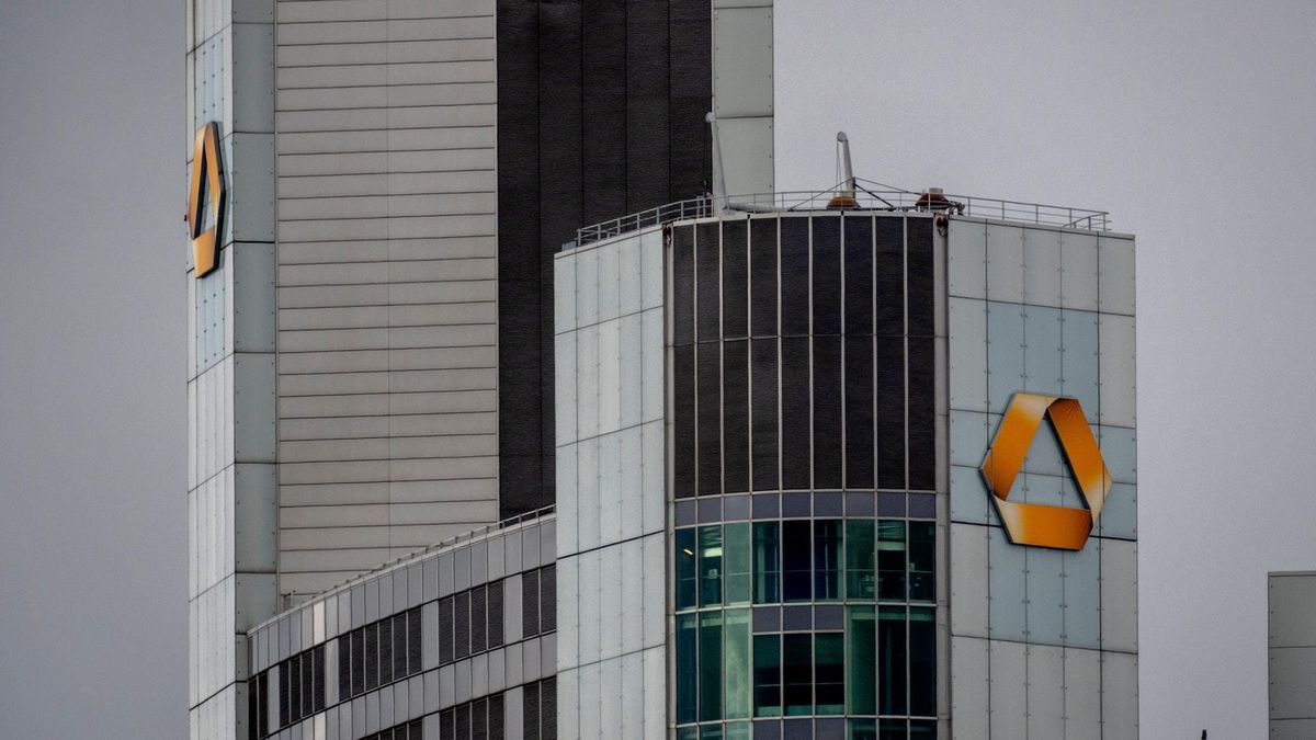 Commerzbank im Aufwind: Gewinnsprung und strategische Neuausrichtung treiben Kurs nach oben