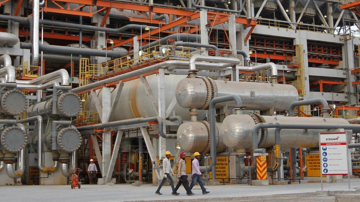 Flucht aus Indien: Das Milliarden-Beben am Ganges nach dem Öl-Preisschock