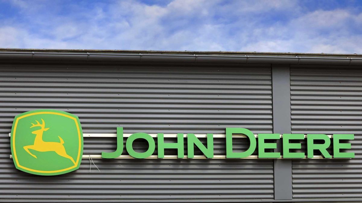 Deere am Abgrund: Warum dieser Gewinn nur ein fatales Blendwerk ist