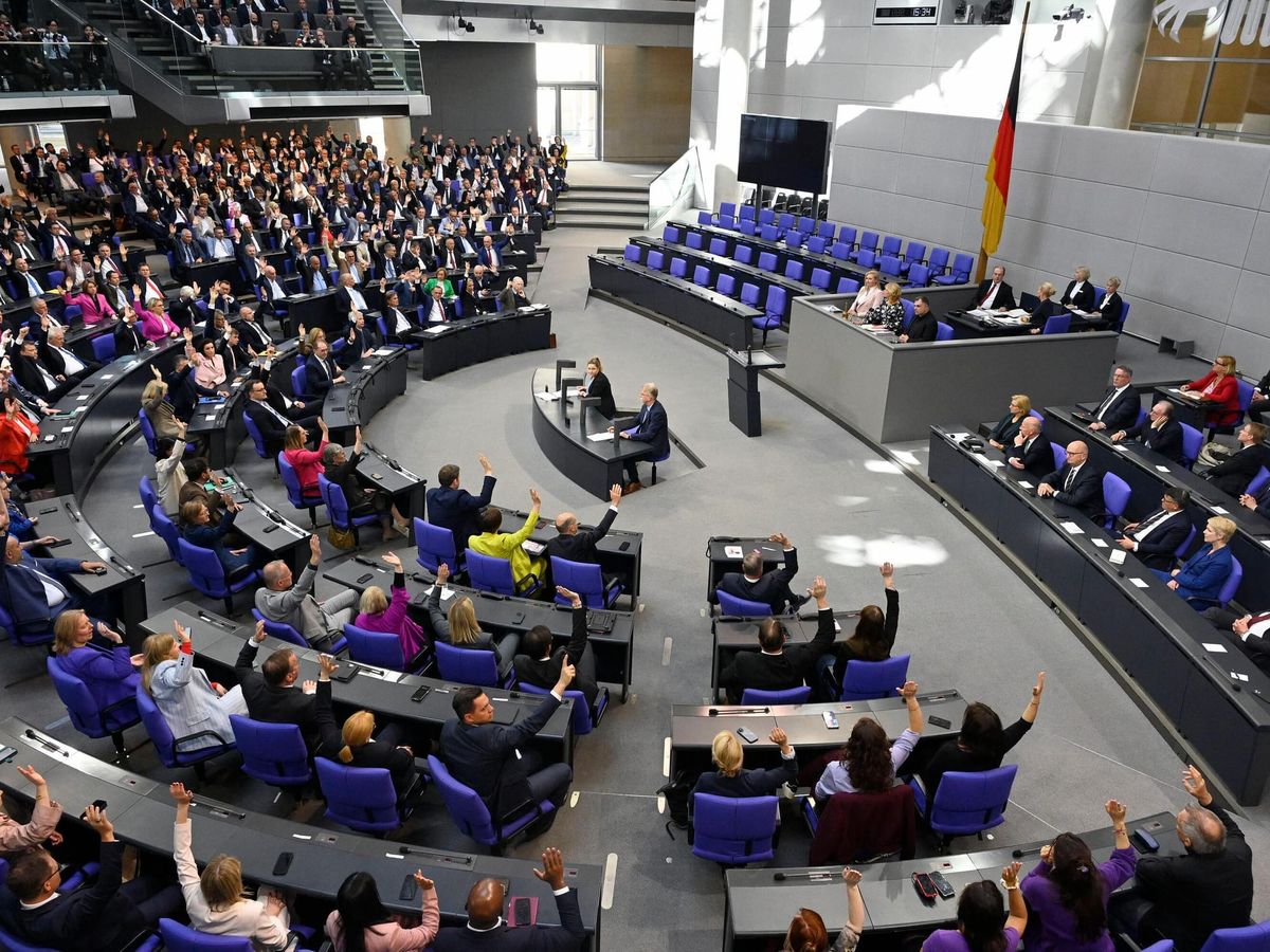 Der Diäten-Hammer: Warum der Bundestag vor dem totalen Volkszorn zittert