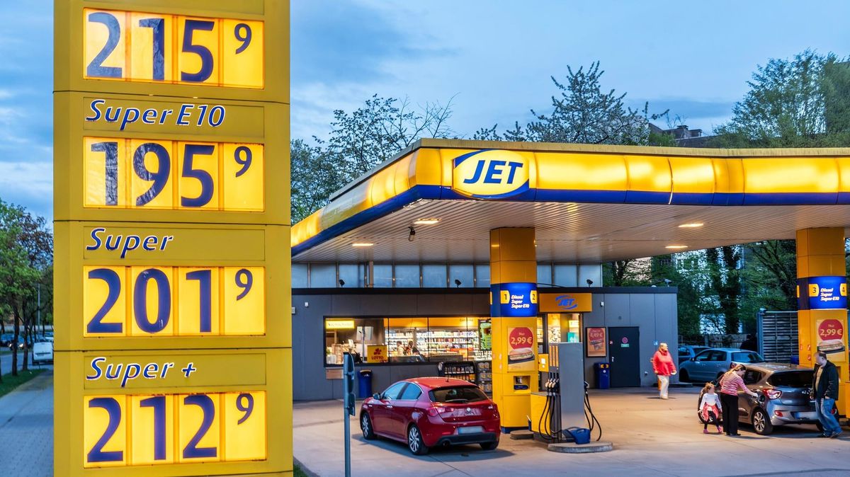 Der Tankstellen-Beben: Warum die Reiche-Drohung die Ölmultis an den Abgrund treibt