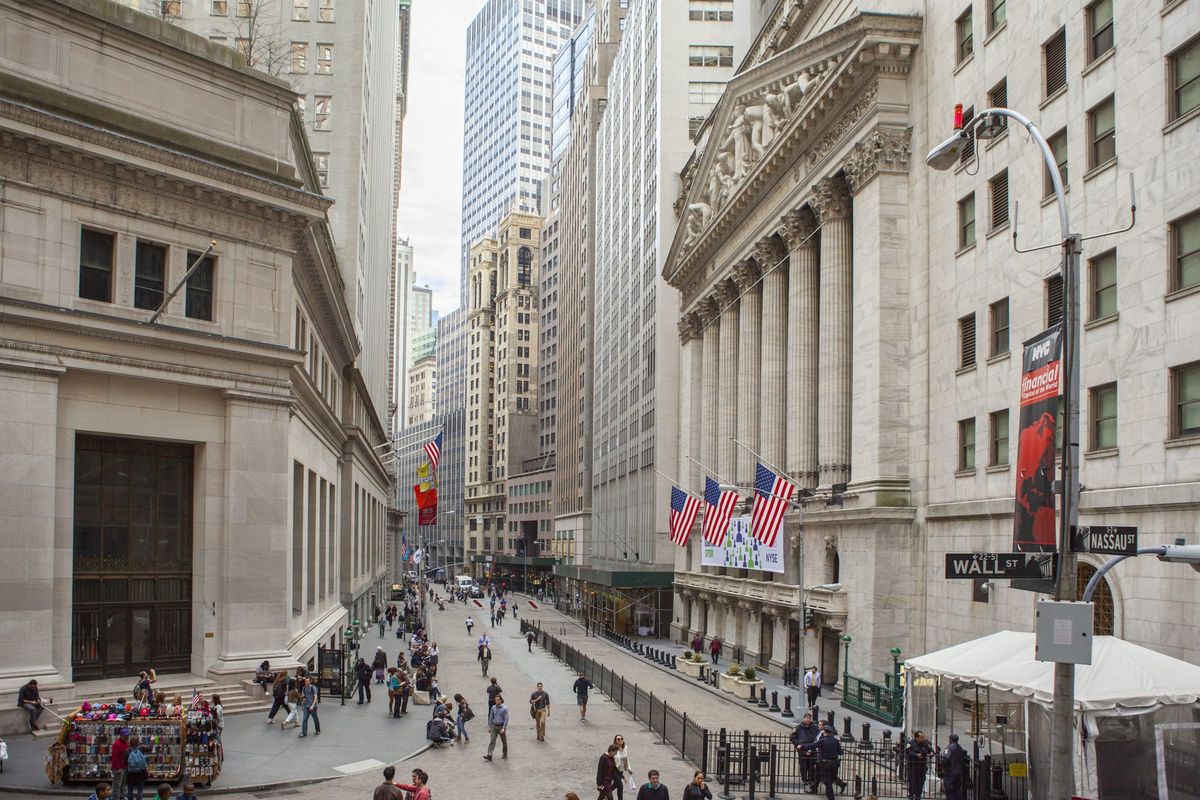 Billionen-Beben an der Wall Street: Tech-Giganten blasen zum radikalen Vernichtungsschlag um das Geld der Anleger