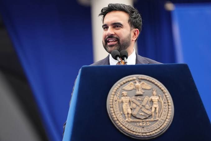 Mamdani gegen das Establishment: Warum die New York-Vorwahlen die US-Politik umkrempeln könnten