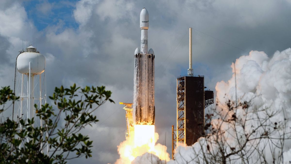 SpaceX-Börsengang am Freitag: Lohnt sich der Einstieg noch für Kleinanleger?