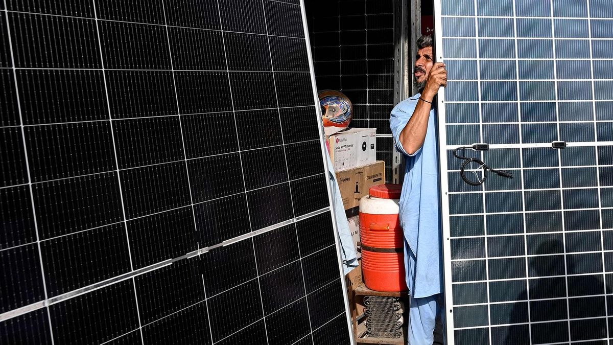 Indiens Energiewende unter Druck: Warum die Ethanol-Offensive Millionen aufbringt