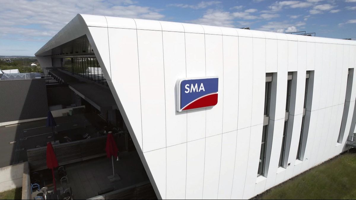 SMA Solar korrigiert Jahresausblick deutlich nach oben