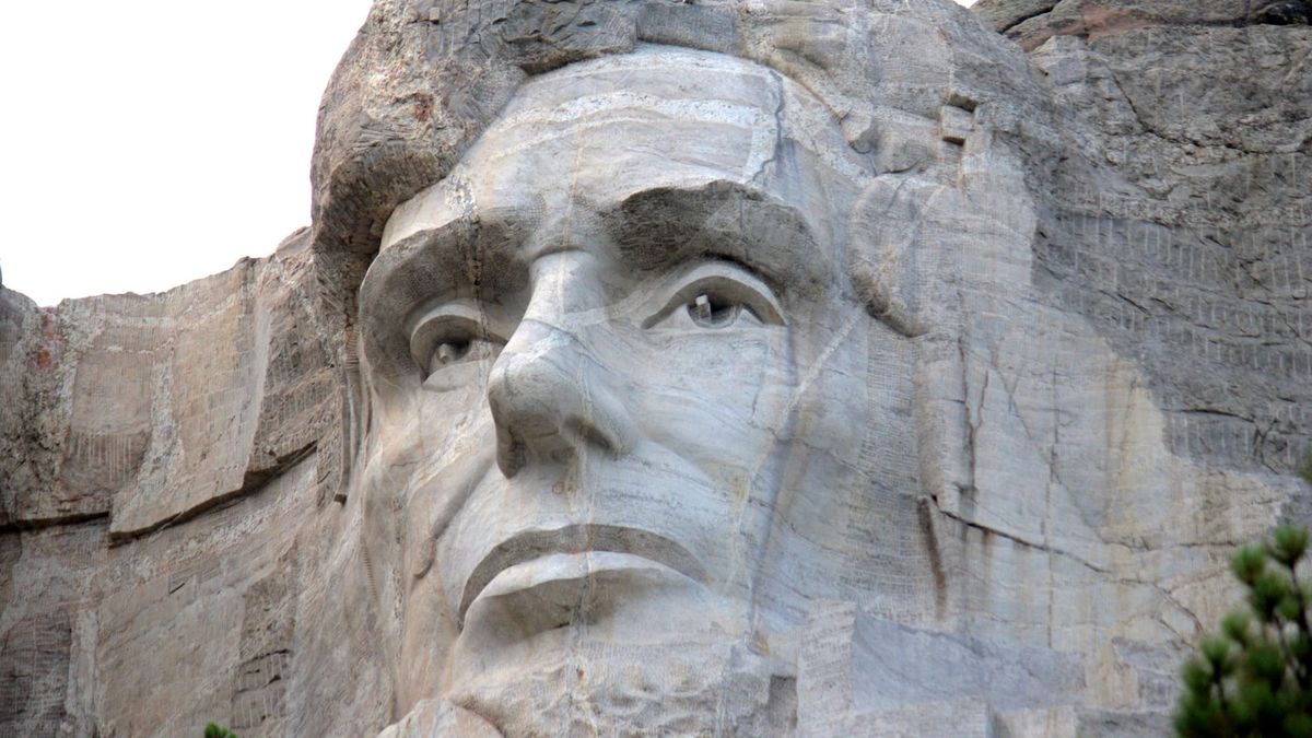 Trump nutzt Mount Rushmore für politisches Comeback – Wahlkampf vor Midterms nimmt Fahrt auf