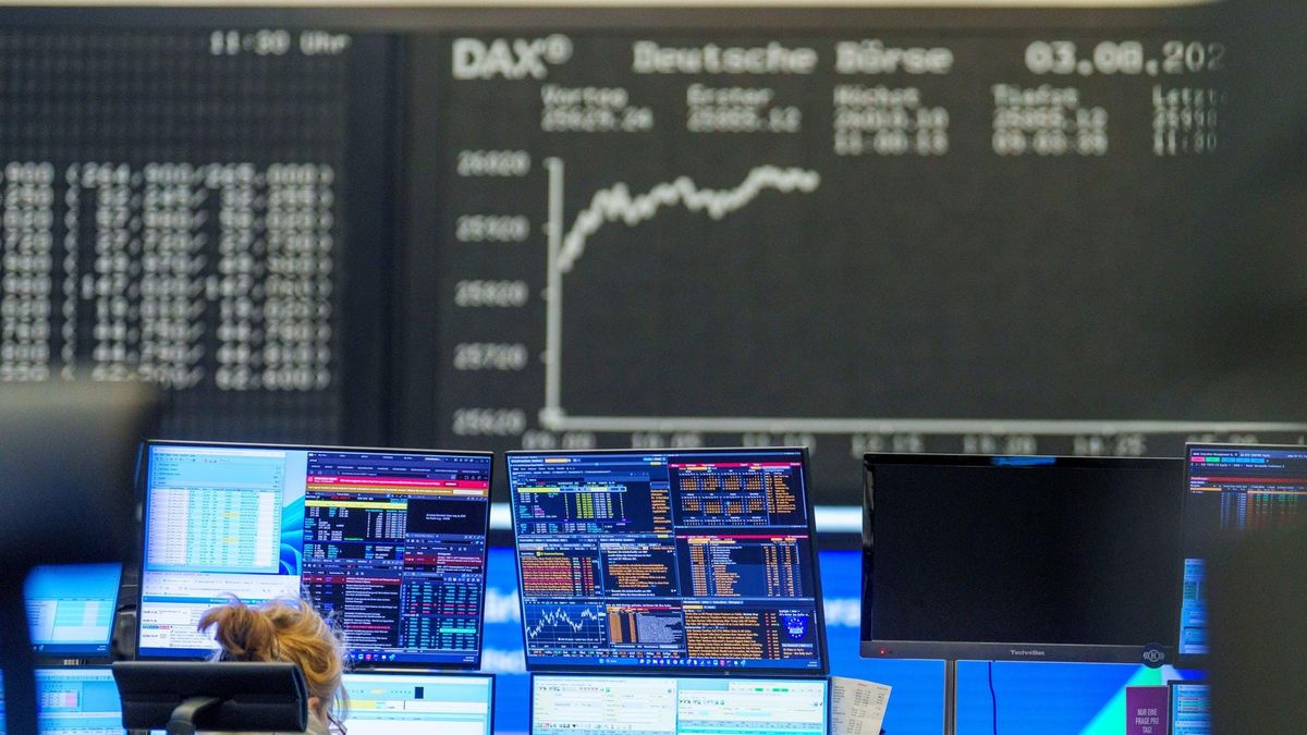 26.000er Marke geknackt: Was Anleger jetzt wissen müssen – trotz August-Risiko