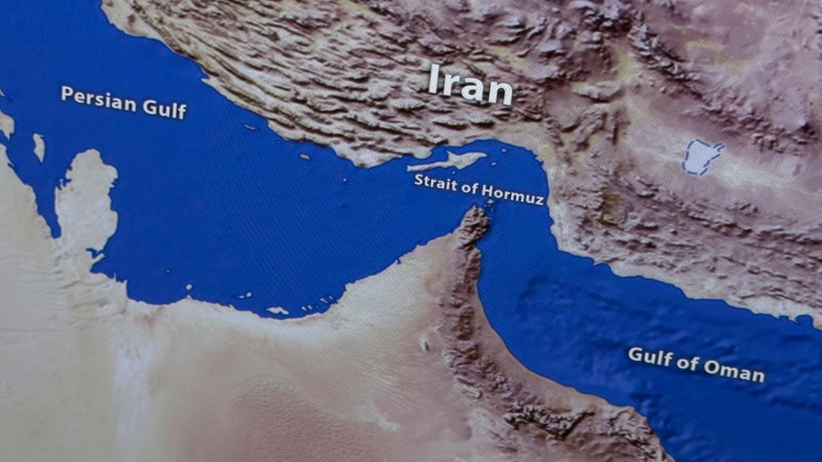 Schiff in Hormuzsstraße angegriffen – Waffenstillstand zwischen USA und Iran läuft aus