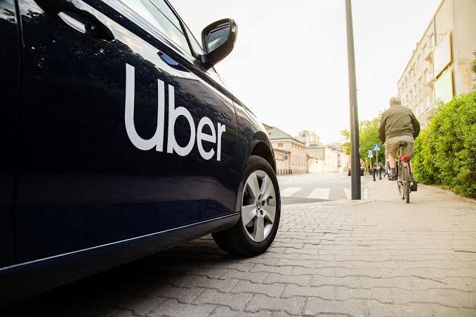 Uber schockt Anleger: Gewinne explodieren, aber CEO warnt vor Wendepunkt