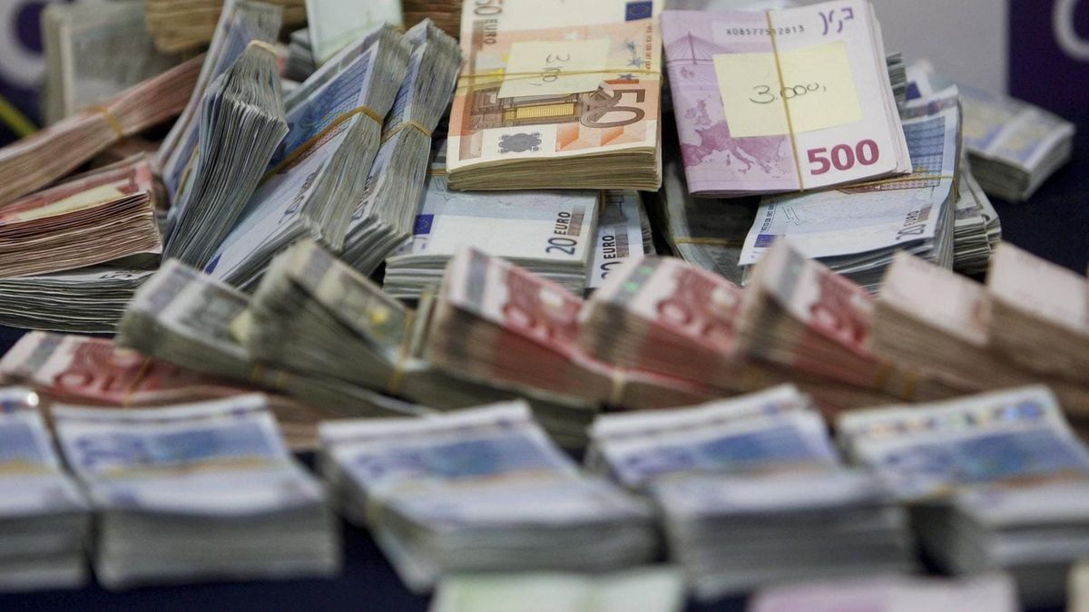 60-Millionen-Euro-Coup aufgeflogen: 800 Polizisten zerschlagen Geldwäsche-Imperium