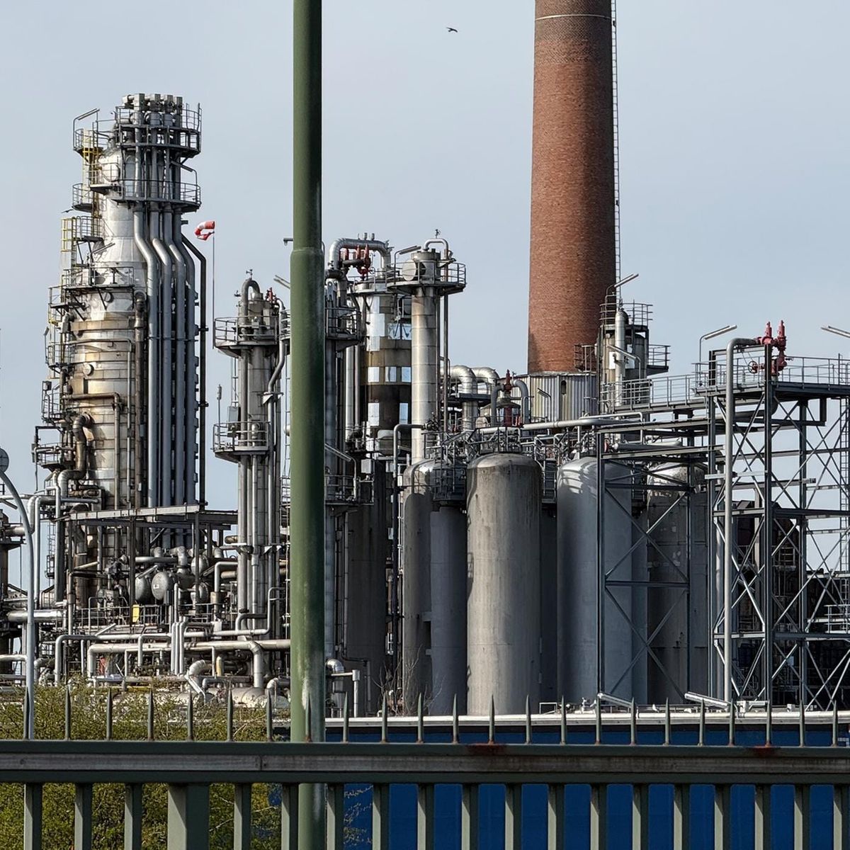 Raffinerie-Schock: Warum US-Ölkonzerne jetzt in die Bredouille geraten
