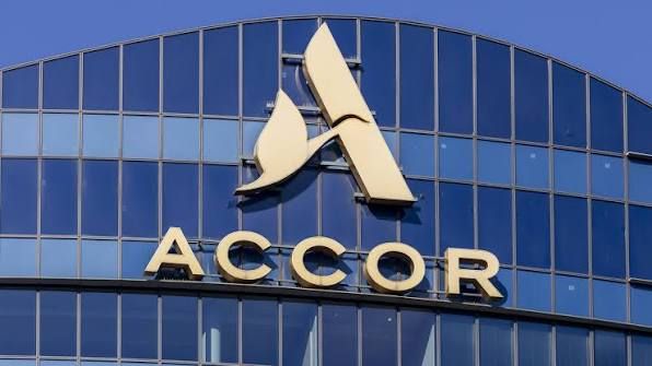 Accor überrascht mit RevPAR-Sprung: 4,9% Wachstum und Gewinnziele nach oben korrigiert