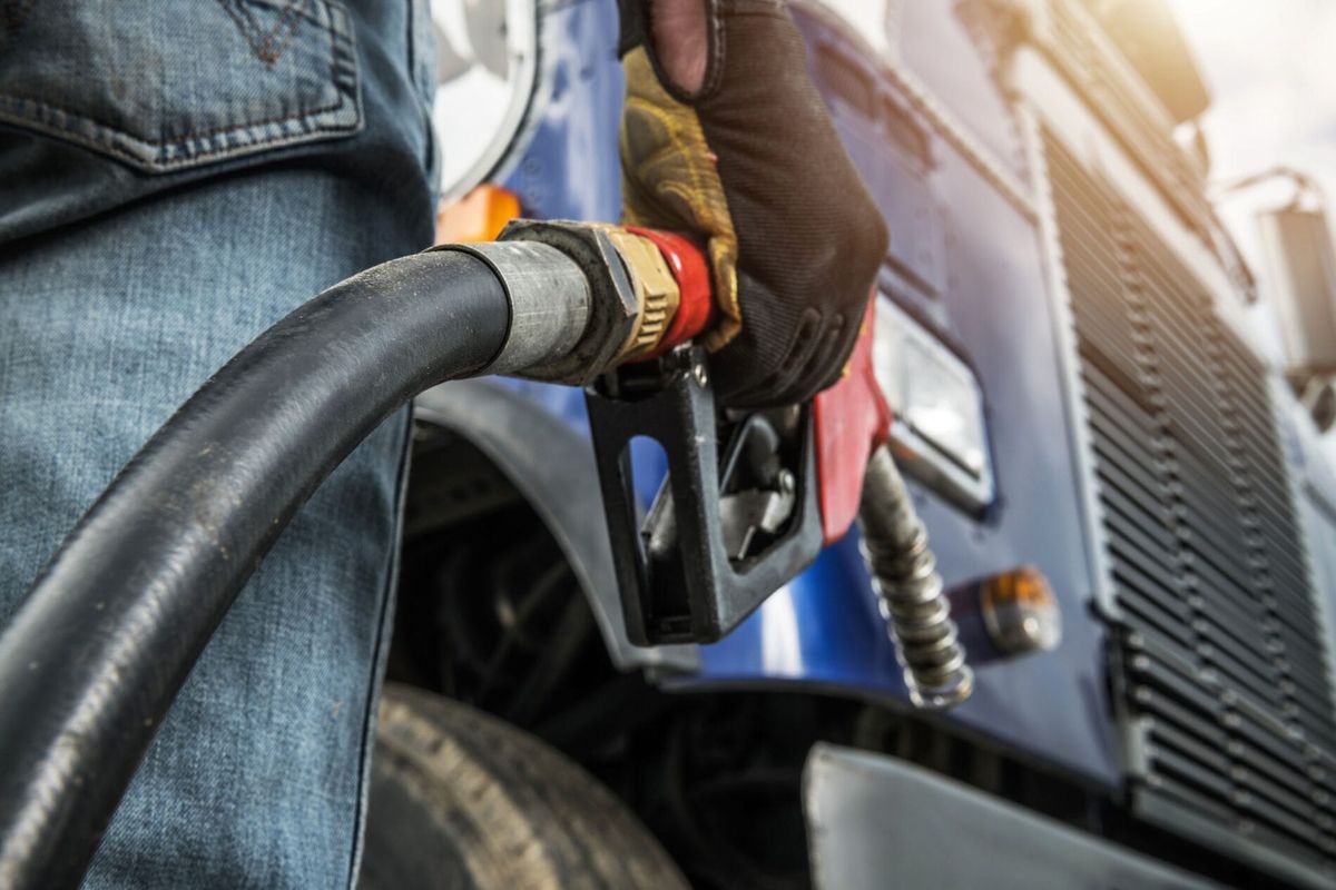 Diesel-Schock droht: Warum US-Exportbeschränkungen deutsche Tankstellen treffen könnten