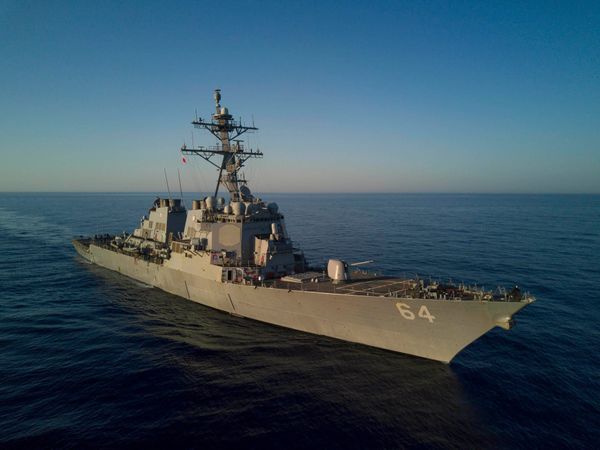 Nahost-Konflikt eskaliert: US-Kriegsschiff im Feuergefecht mit Huthi-Rebellen