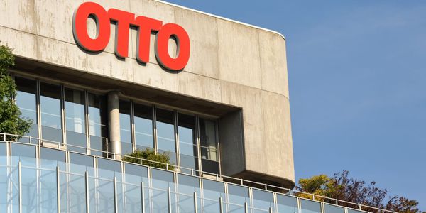 Otto vs. Amazon: Der Kampf ums Überleben