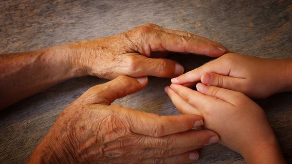 Lebenselixier: Diese 100-Jährige kennt das Geheimnis!