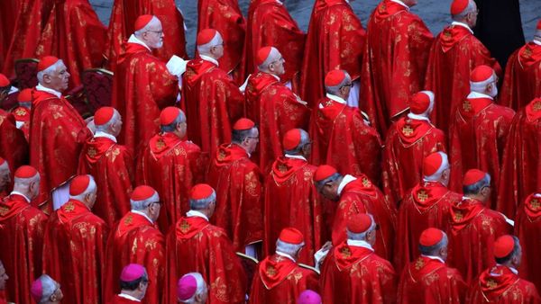 Habemus papam? Was hinter den Mauern der Sixtinischen Kapelle wirklich passiert