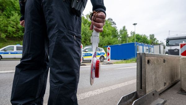 Deutschland schottet sich ab: Dobrindt verschärft Grenzpolitik radikal