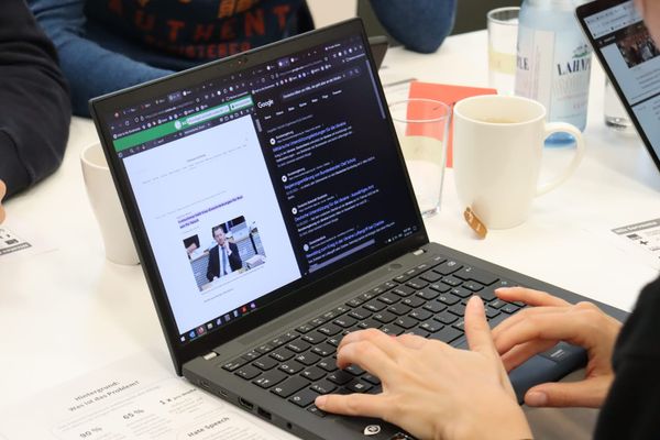 Wie Anleger mit Fake-Finfluencern systematisch abgezockt werden