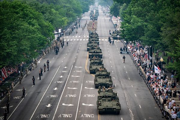 Trump inszeniert die Armee – doch die große Show gerät ins Stocken