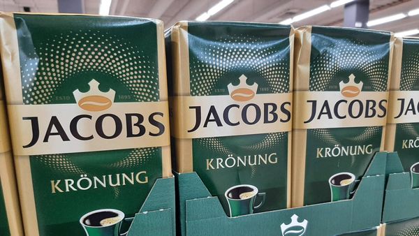 Profit mit Aroma: Wie JDE Peet’s selbst teuren Kaffee in Gold verwandelt