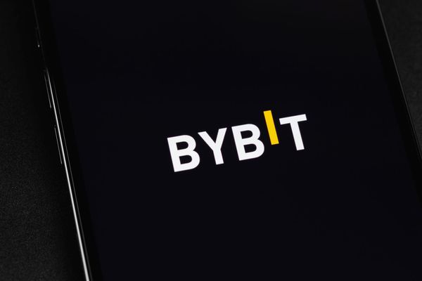 1,5 Milliarden verschwunden – warum der größte Krypto-Hack kaum Konsequenzen hatte