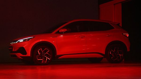 BYD verblüfft mit Gewinnsprung – Expansion mit Schattenseiten