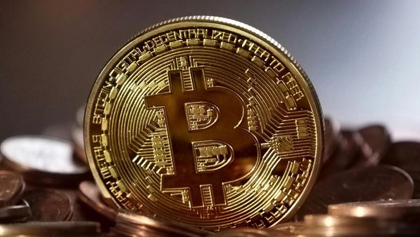 Bitcoin taumelt – droht jetzt der Rutsch unter 100.000 Dollar?