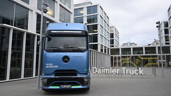 Daimler Truck senkt Prognose trotz starker Q2-Zahlen