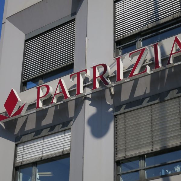 PATRIZIA überrascht mit Gewinnsprung – Sparkurs bringt Wende