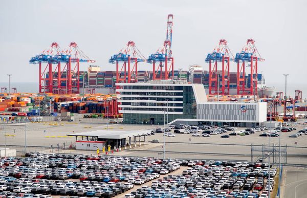 Trump senkt Zölle – Europas Autobauer atmen auf, doch der Preis ist hoch