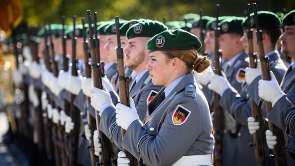 Zurück zur Wehrpflicht? – Kabinett beschließt umstrittenen Gesetzentwurf