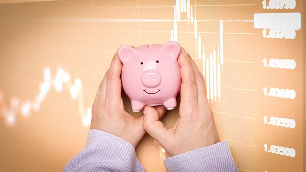 7 Anlegerfehler, die dich Monat für Monat arm machen