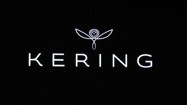 Kering-Aktie steigt trotz Verzögerung bei Valentino-Übernahme